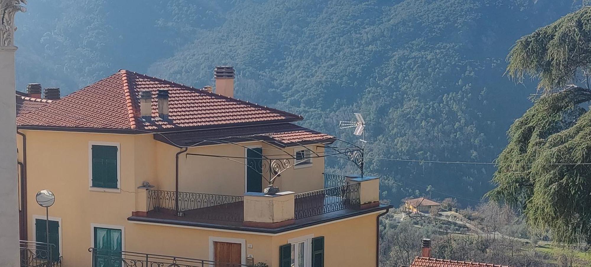 Camera Tra Le Cinque Terre, Camogli E Portofino. Vista Valle E Scorcio Mare All'Orizzonte 카스티글리오네 키아바레세 외부 사진
